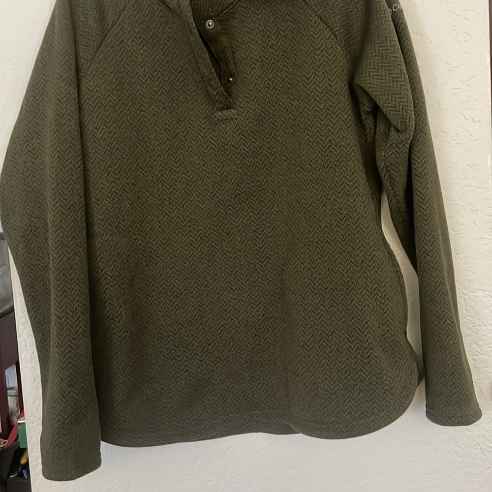 Columbia Large green pullover sweater with hood